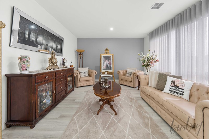 Photo - 147 Blossom Drive, Greenvale VIC 3059 - Image 9