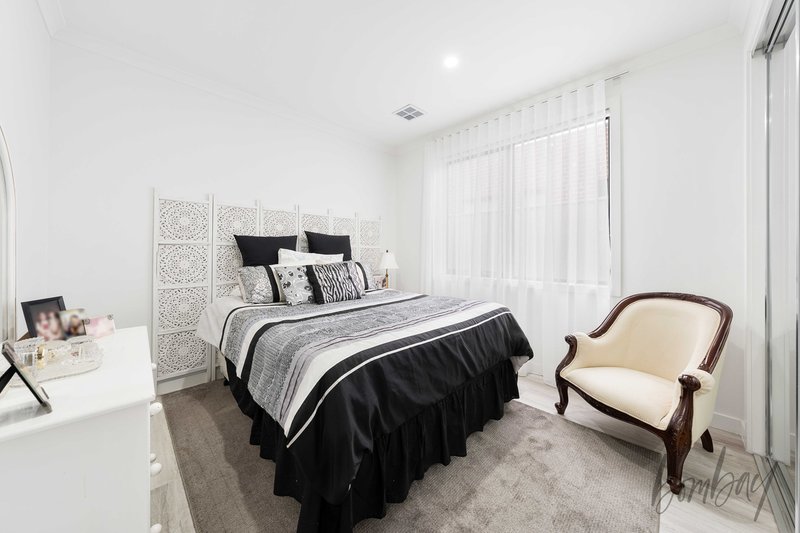 Photo - 147 Blossom Drive, Greenvale VIC 3059 - Image 15
