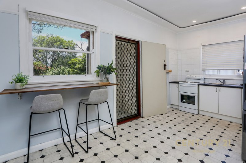 Photo - 147 Centenary Road, South Wentworthville NSW 2145 - Image 3