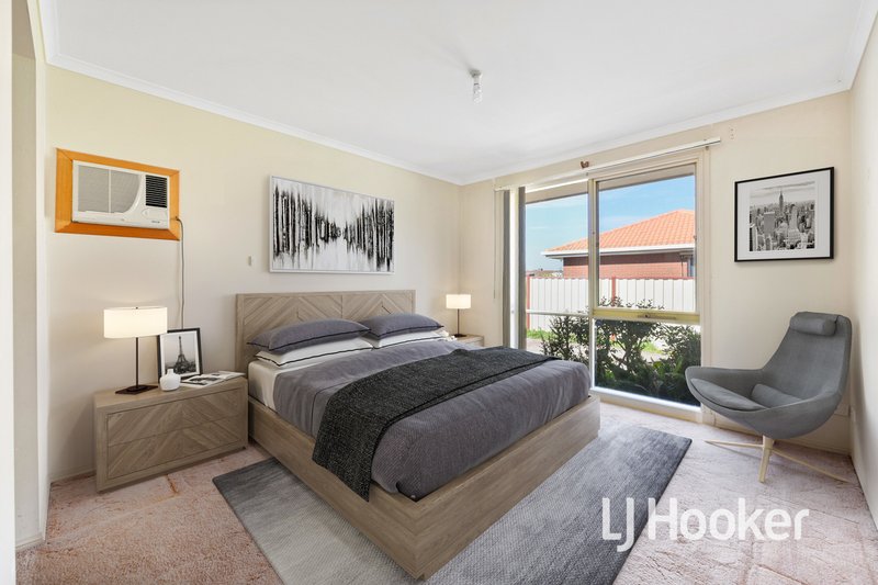 Photo - 1/47 David Collins Drive, Endeavour Hills VIC 3802 - Image 5