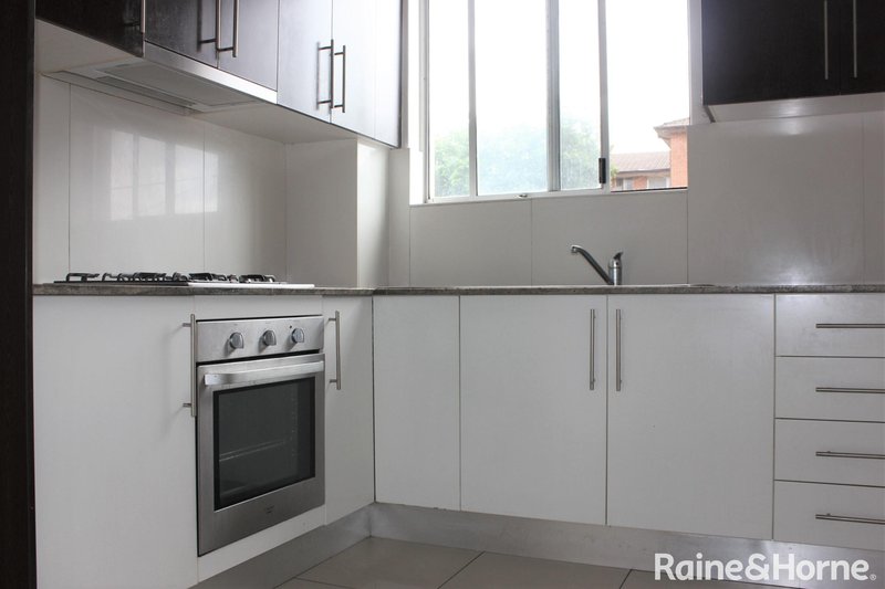 Photo - 1/47 Hill Street, Cabramatta NSW 2166 - Image 3