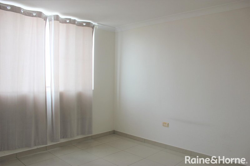 Photo - 1/47 Hill Street, Cabramatta NSW 2166 - Image 4