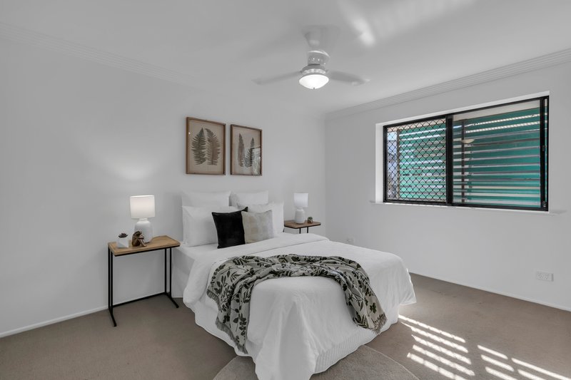 Photo - 1/47 Indooroopilly Road, Taringa QLD 4068 - Image 10