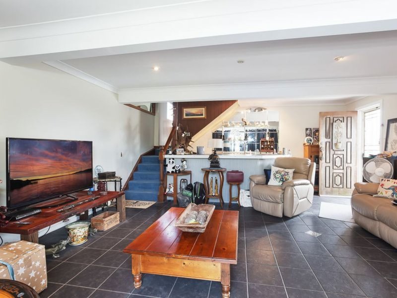 Photo - 147 Main Road, Cardiff NSW 2285 - Image 2