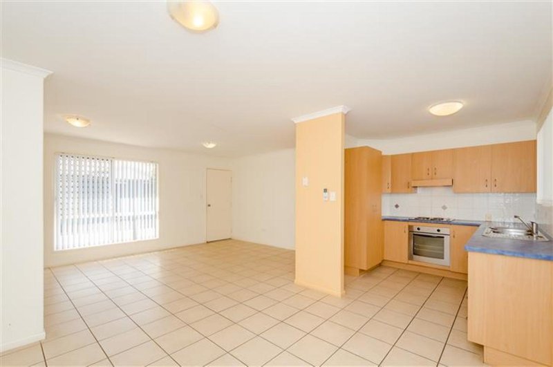 Photo - 1/47 O'Connell Street, Barney Point QLD 4680 - Image 3