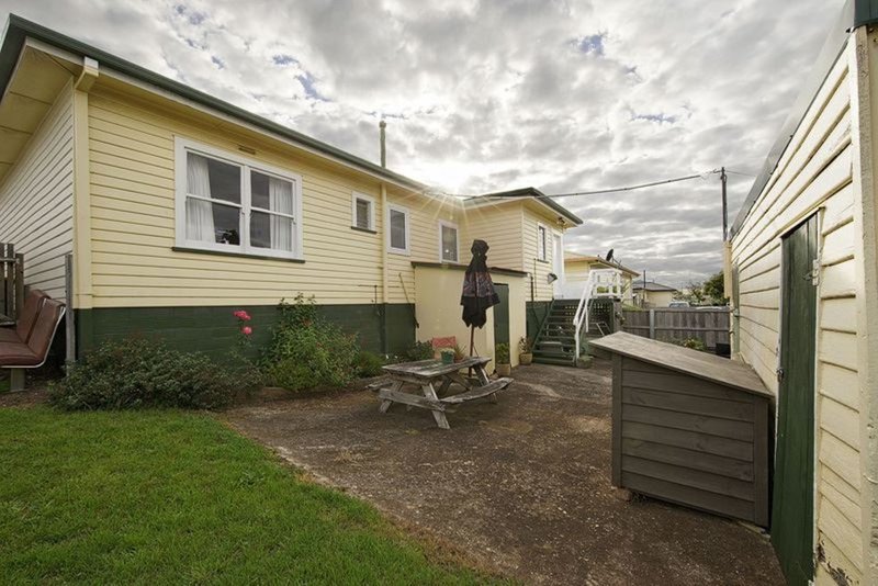 Photo - 147 Oldaker Street, Devonport TAS 7310 - Image 13