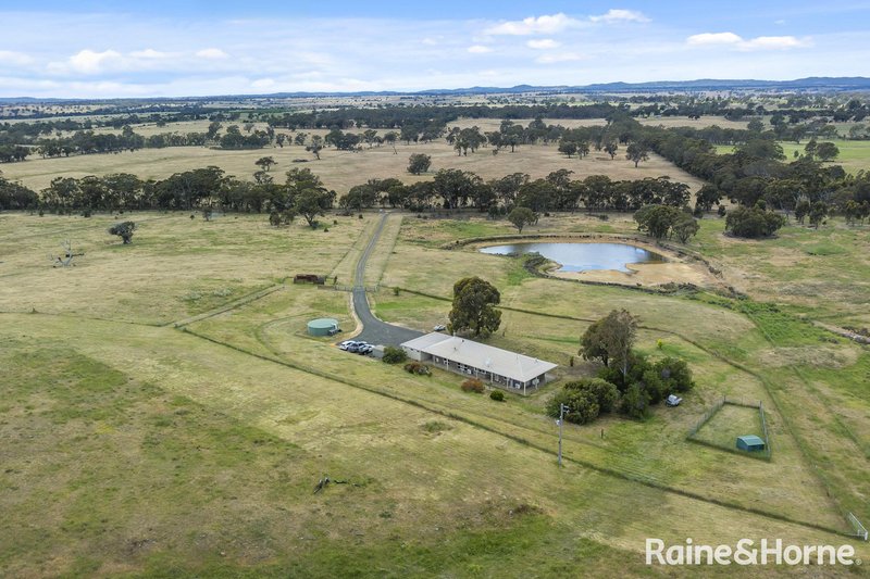 Photo - 147 Racecourse Road, Redesdale VIC 3444 - Image 1