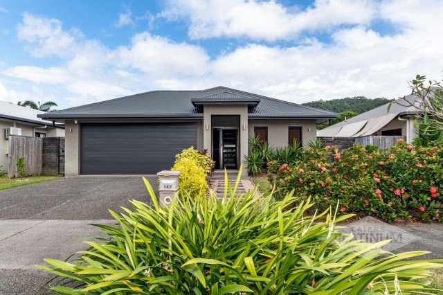 Photo - 147 Roberts Drive, Trinity Beach QLD 4879 - Image 1