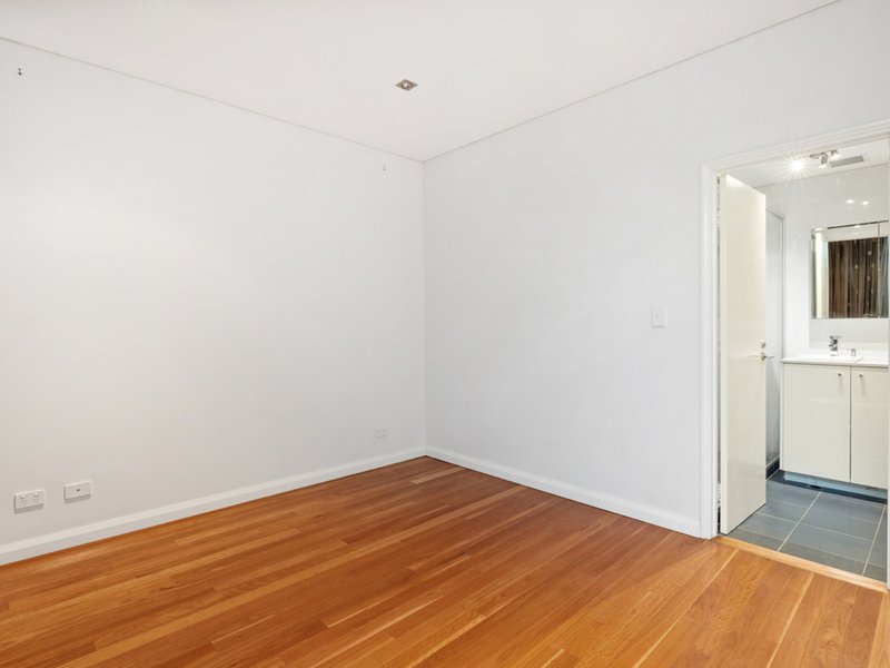 Photo - 1/47 Tully Road, East Perth WA 6004 - Image 15