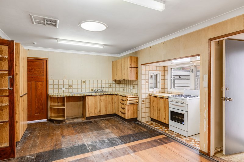 Photo - 147 West Street, Newtown QLD 4350 - Image 9