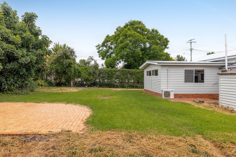 Photo - 147 West Street, Newtown QLD 4350 - Image 15