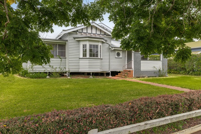 Photo - 147 West Street, Newtown QLD 4350 - Image 16