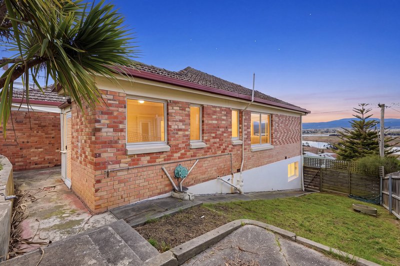 Photo - 147 West Tamar Road, Trevallyn TAS 7250 - Image 10