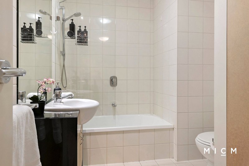 Photo - 147/83 Whiteman Street, Southbank VIC 3006 - Image 7