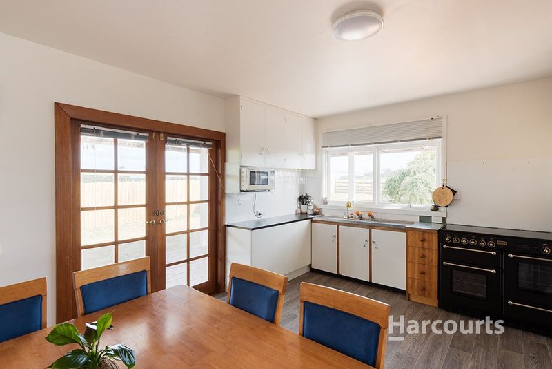 Photo - 1479 Sheffield Road, Barrington TAS 7306 - Image 11