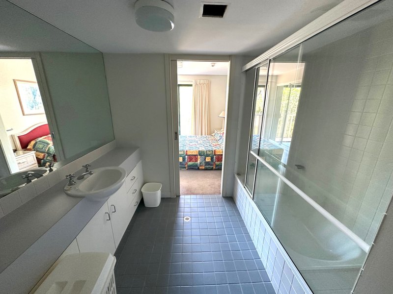 Photo - 1479/615 Kunapipi Road, Laguna Quays QLD 4800 - Image 9