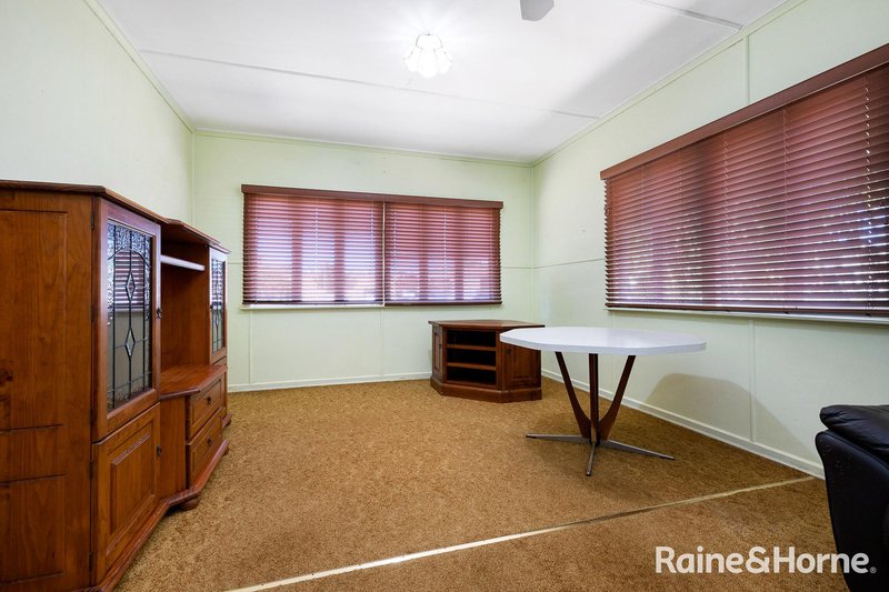 Photo - 148-150 James Street, Redland Bay QLD 4165 - Image 3