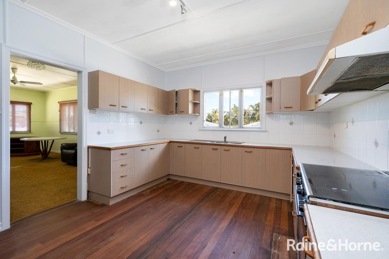 Photo - 148-150 James Street, Redland Bay QLD 4165 - Image 4