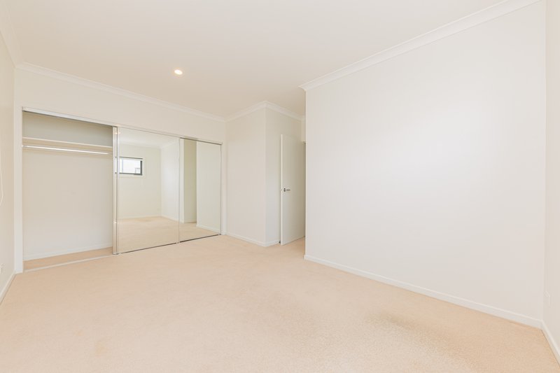 Photo - 1/48-50 Hamel Street, Box Hill South VIC 3128 - Image 12