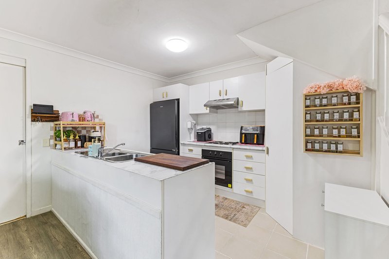Photo - 1/48-54 Fleet Drive, Kippa-Ring QLD 4021 - Image 3