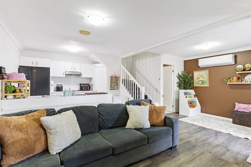Photo - 1/48-54 Fleet Drive, Kippa-Ring QLD 4021 - Image 8