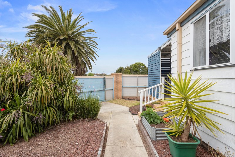 Photo - 1/48-80 Settlement Road, Cowes VIC 3922 - Image 10