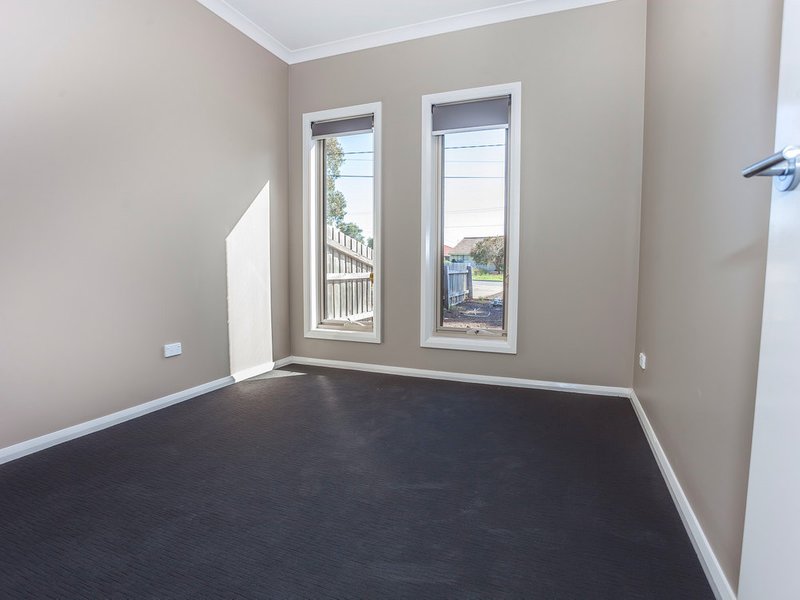 Photo - 1/48 Bliburg Street, Jacana VIC 3047 - Image 5