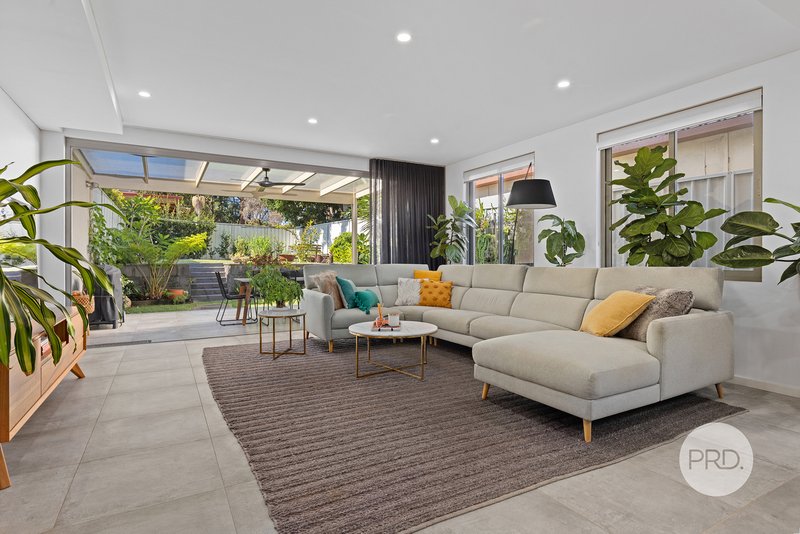 Photo - 148 Boundary Road, Peakhurst NSW 2210 - Image 4