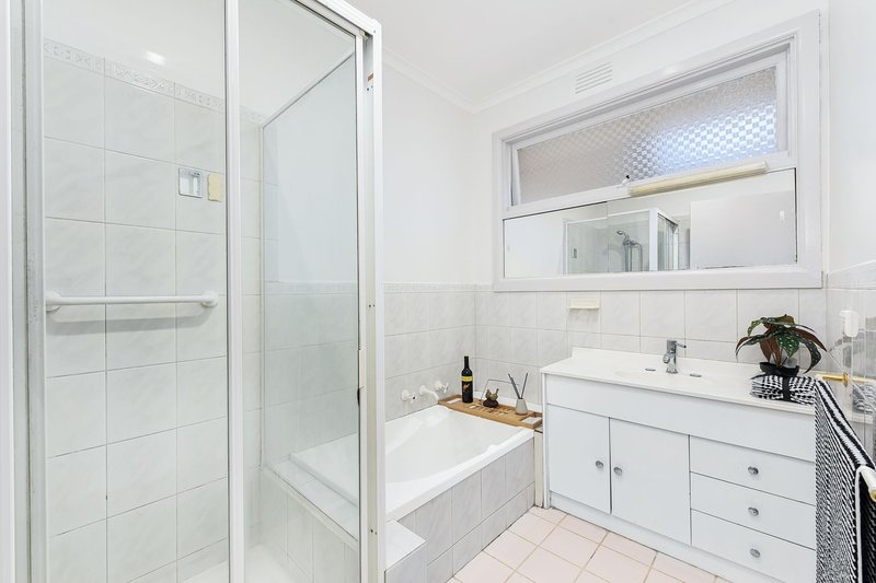 Photo - 1/48 Brandon Park Drive, Wheelers Hill VIC 3150 - Image 15