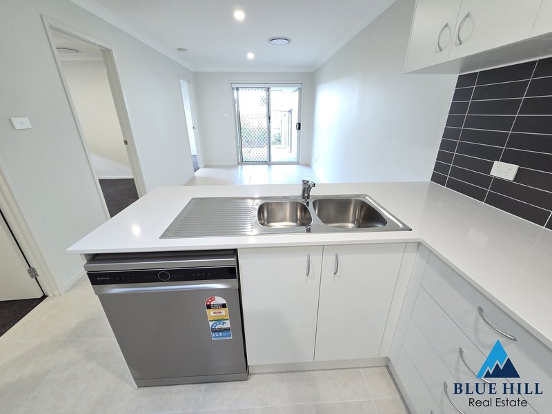 Photo - 1/48 Camelia Street, Gillieston Heights NSW 2321 - Image 4