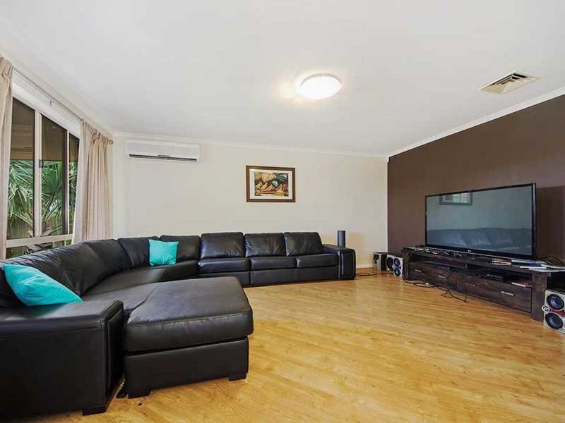 Photo - 148 Christine Avenue, Burleigh Waters QLD 4220 - Image 4