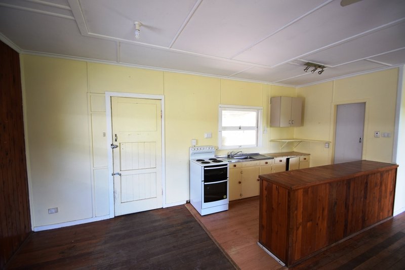 Photo - 148 Dead Horse Lane, Toogoolawah QLD 4313 - Image 8