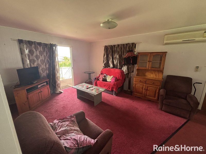 Photo - 148 Doonkuna Street, Kingaroy QLD 4610 - Image 13