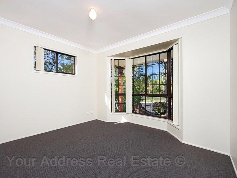 Photo - 148 Emerald Drive, Regents Park QLD 4118 - Image 5