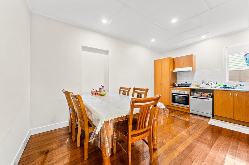 Photo - 148 Granard Road, Archerfield QLD 4108 - Image 3