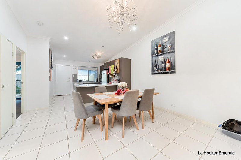 Photo - 14/8 Hillcrest Street, Emerald QLD 4720 - Image 6