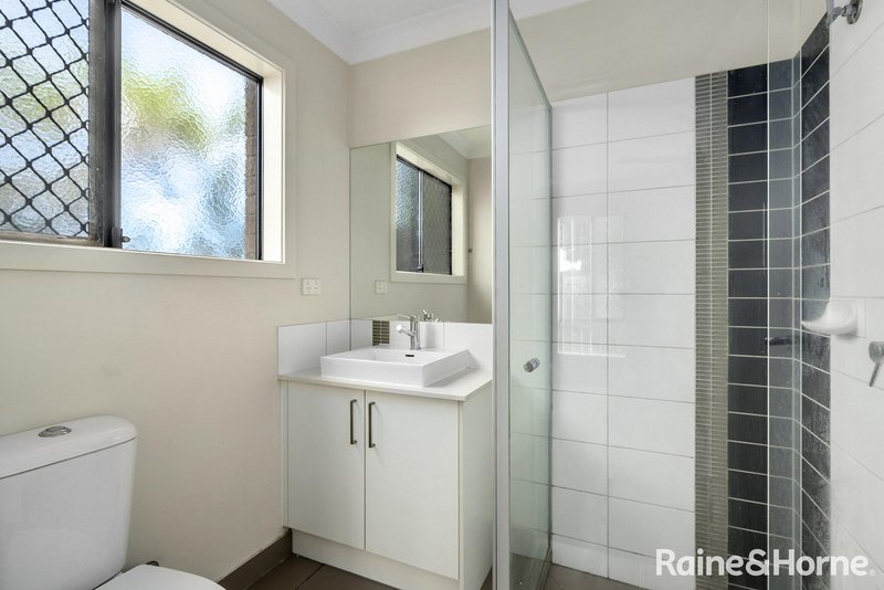 Photo - 148 James Melrose Drive, Brookfield VIC 3338 - Image 9