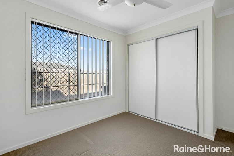 Photo - 148 James Melrose Drive, Brookfield VIC 3338 - Image 11