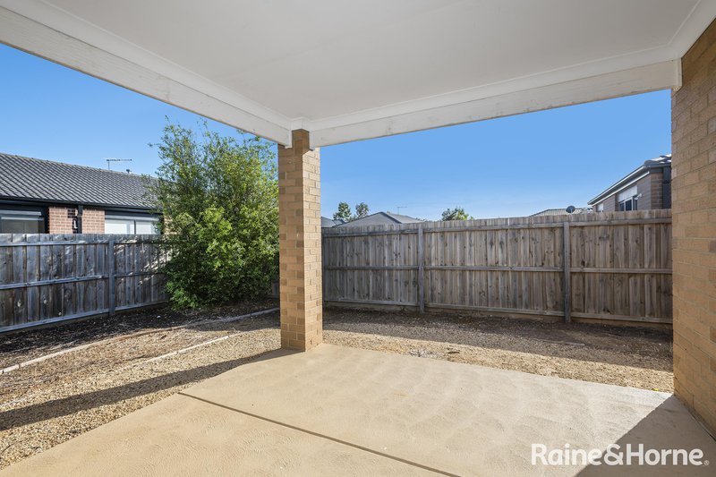 Photo - 148 James Melrose Drive, Brookfield VIC 3338 - Image 14