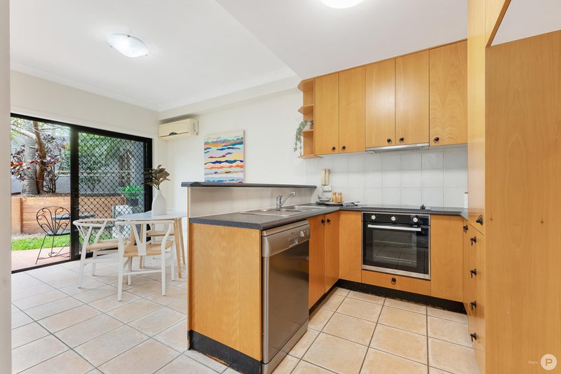 Photo - 1/48 Kedron Brook Road, Wilston QLD 4051 - Image 6