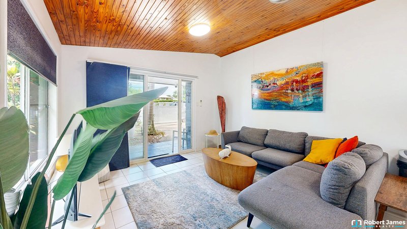 Photo - 148 Moorindil Street, Tewantin QLD 4565 - Image 4