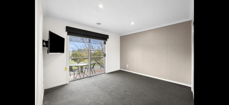 Photo - 14/8 Moresby Court, Craigieburn VIC 3064 - Image 8