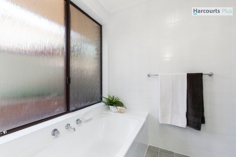 Photo - 148 Perry Barr Road, Hallett Cove SA 5158 - Image 17