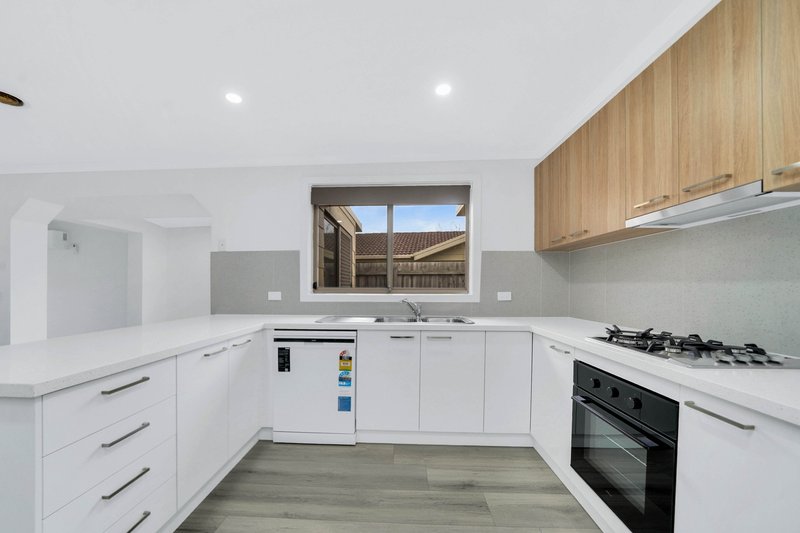 Photo - 1/48 Pinnaroo Circuit, Meadow Heights VIC 3048 - Image 3