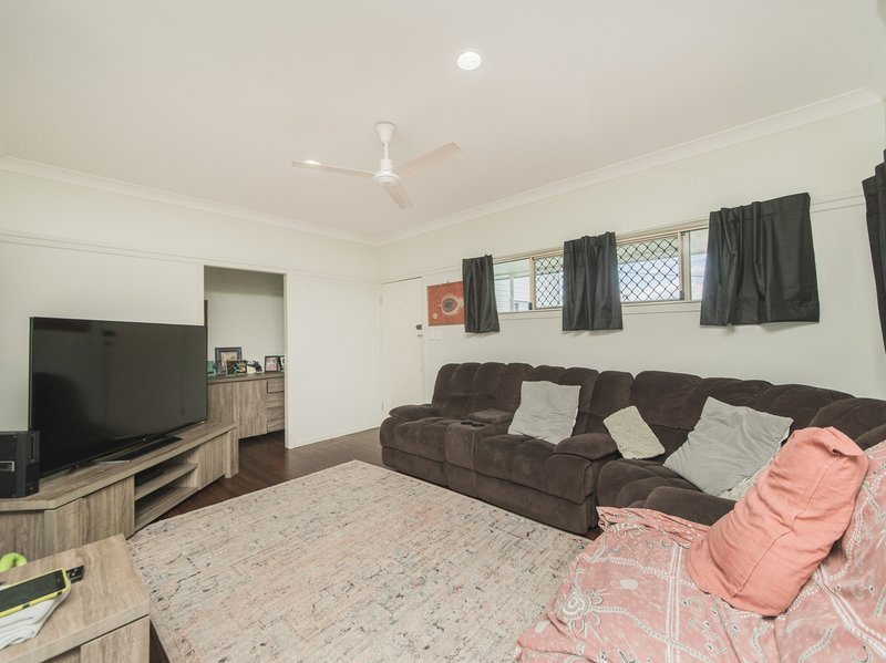 Photo - 148 Simpson Street, Berserker QLD 4701 - Image 6