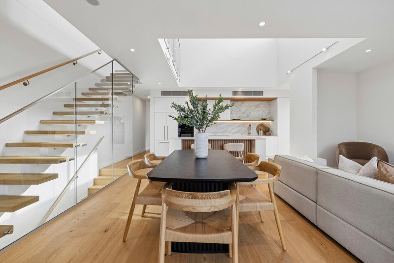 Photo - 1/48 Stuart Street, Griffith ACT 2603 - Image 2