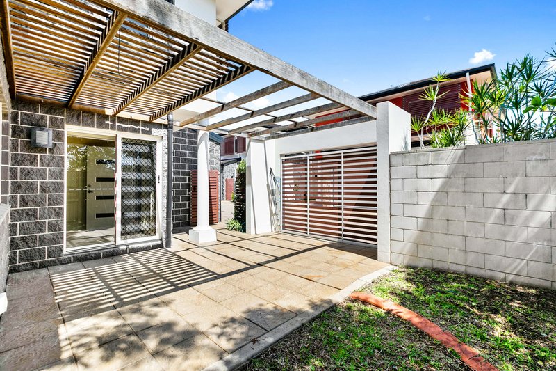 Photo - 1/48 Taylor Street, Pialba QLD 4655 - Image 17