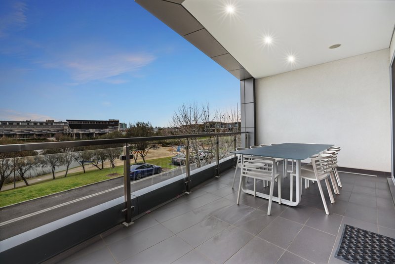 Photo - 148 The Esplanade, Caroline Springs VIC 3023 - Image 8