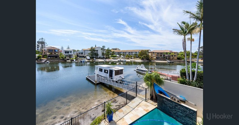 Photo - 1/48 Vaggelas Crescent, Biggera Waters QLD 4216 - Image 15