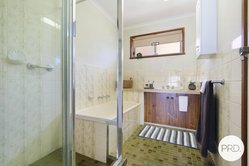 Photo - 1/486 Heriot Street, Lavington NSW 2641 - Image 9